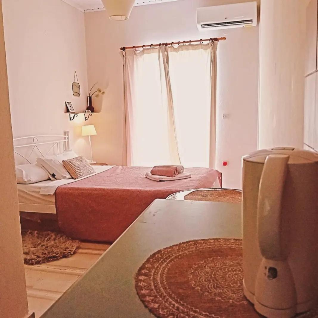 Tune Inn Activity Guesthouse- Over 24'S 입소스 외부 사진